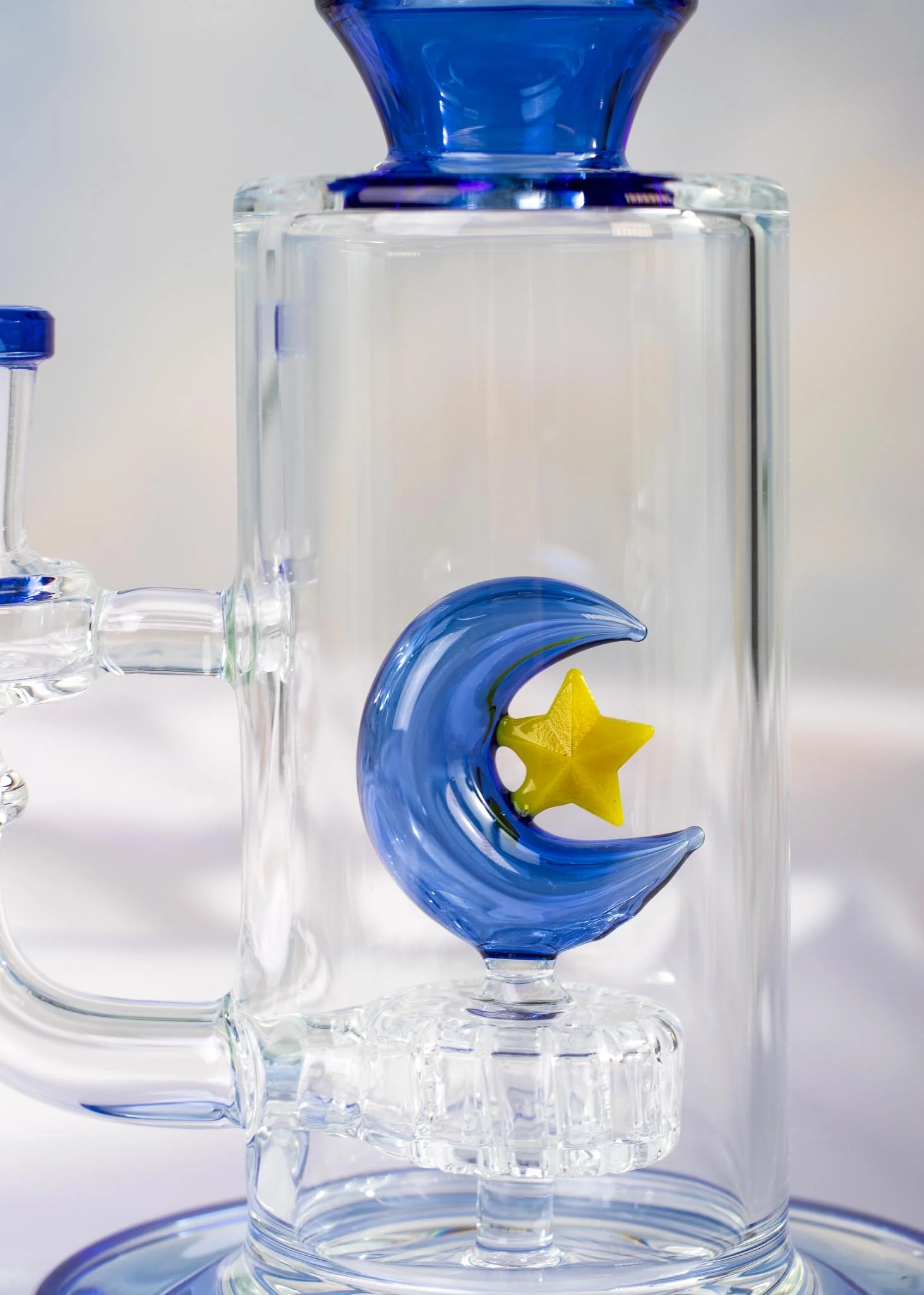 CELESTIAL FIGURINE BONG - Image 3