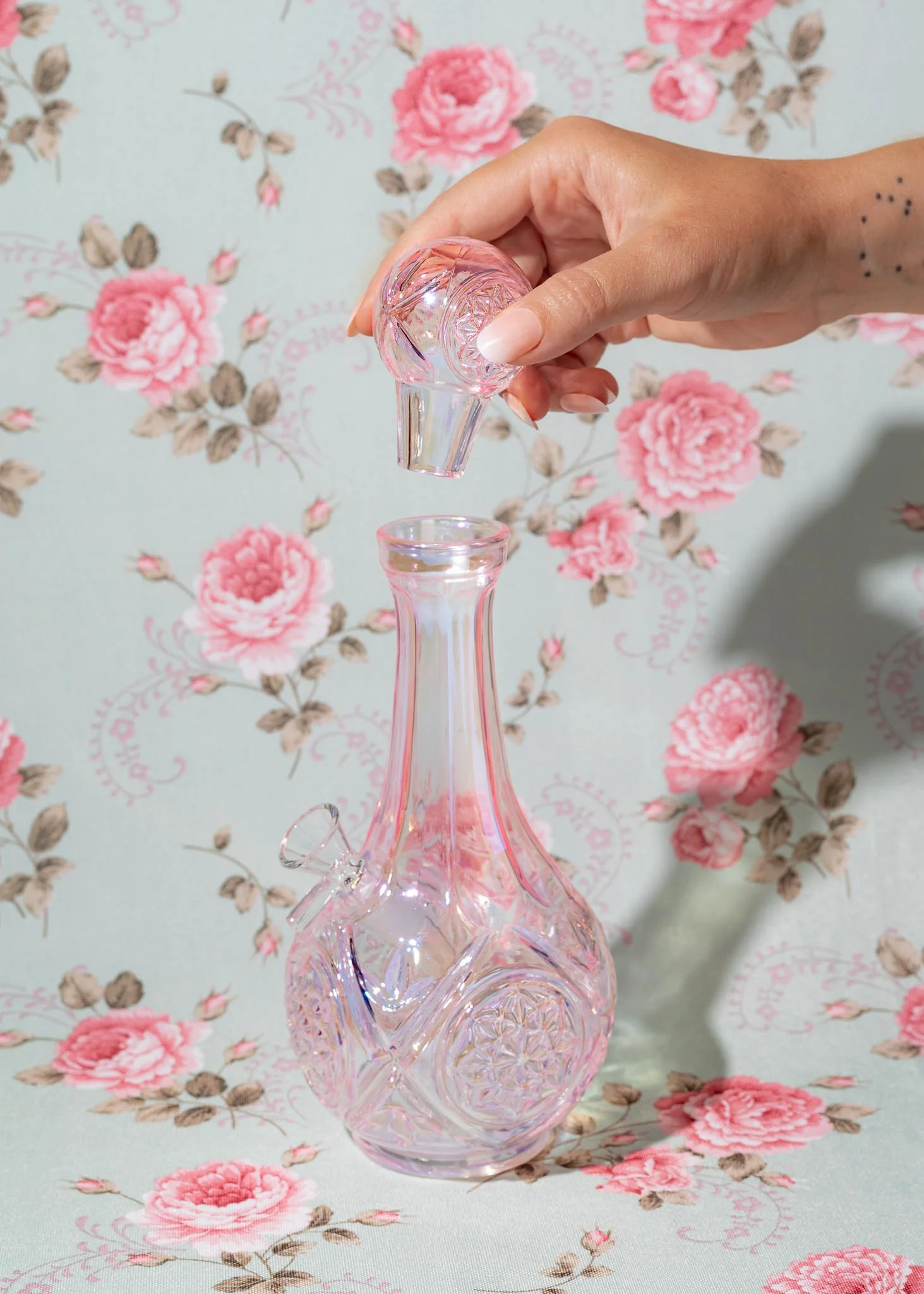 DECANTER BONG - PINK IRIDESCENT - Image 3
