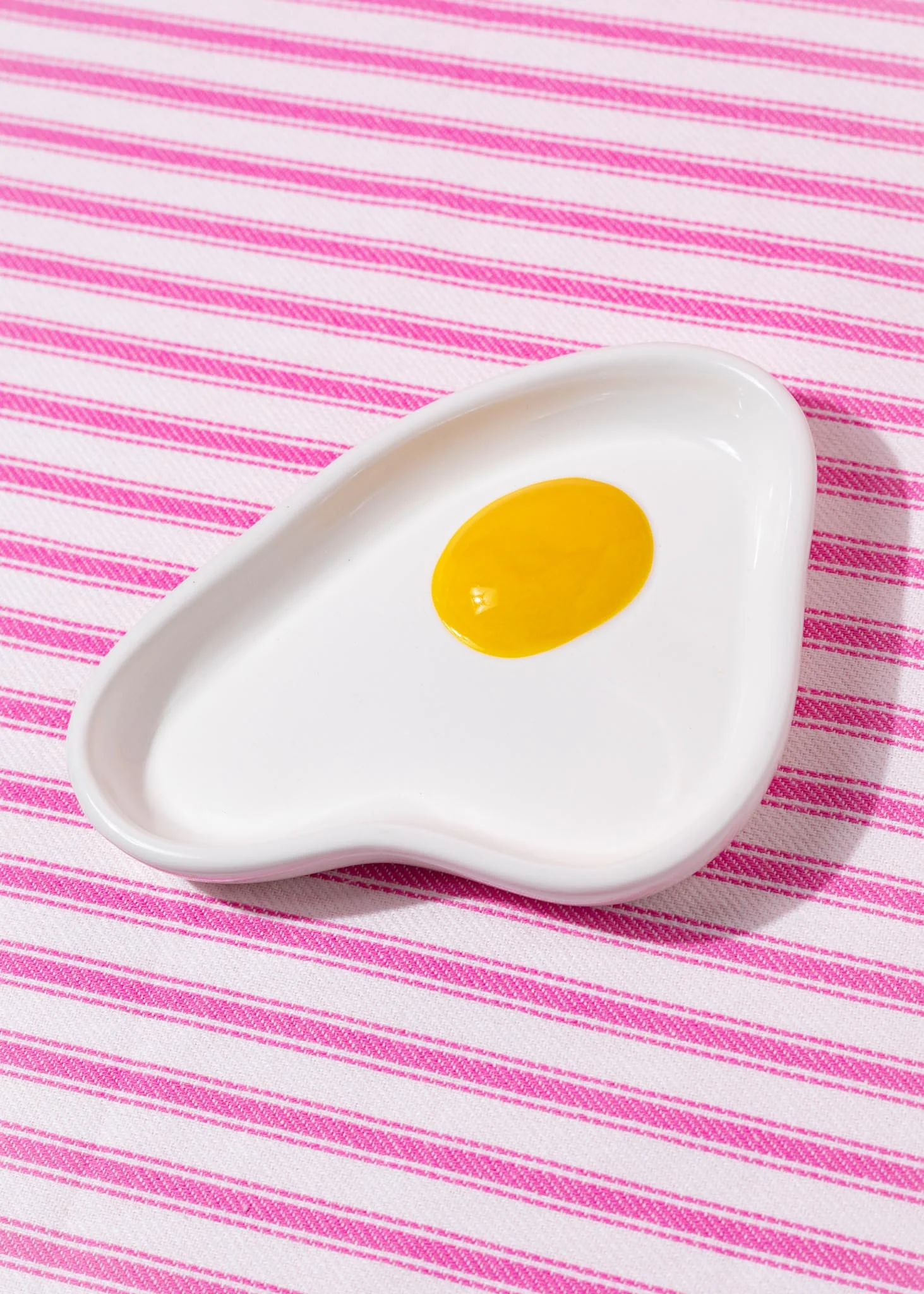EGG ASHTRAY - Image 3