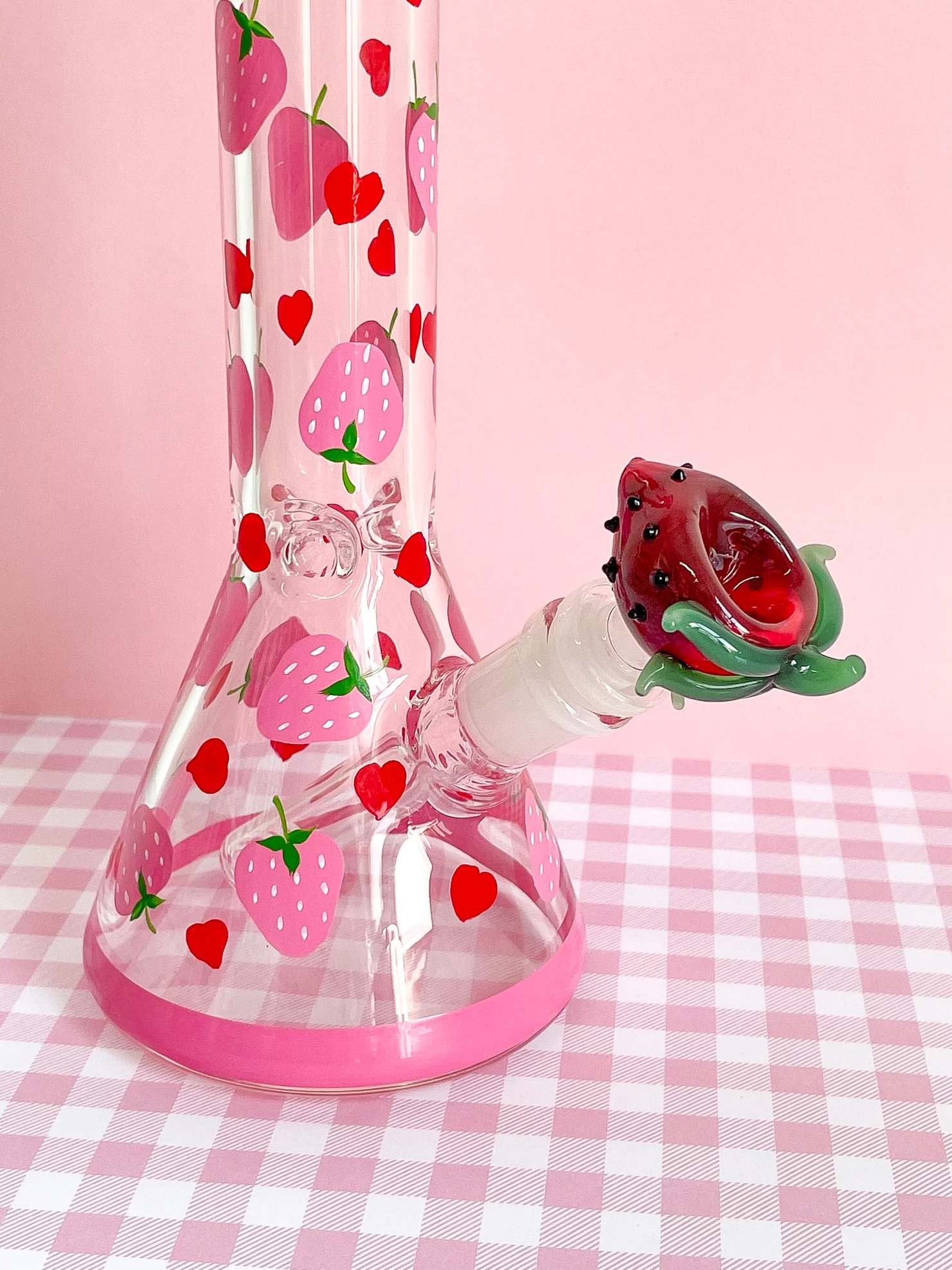 KAWAII STRAWBERRY BONG 10" - Image 3
