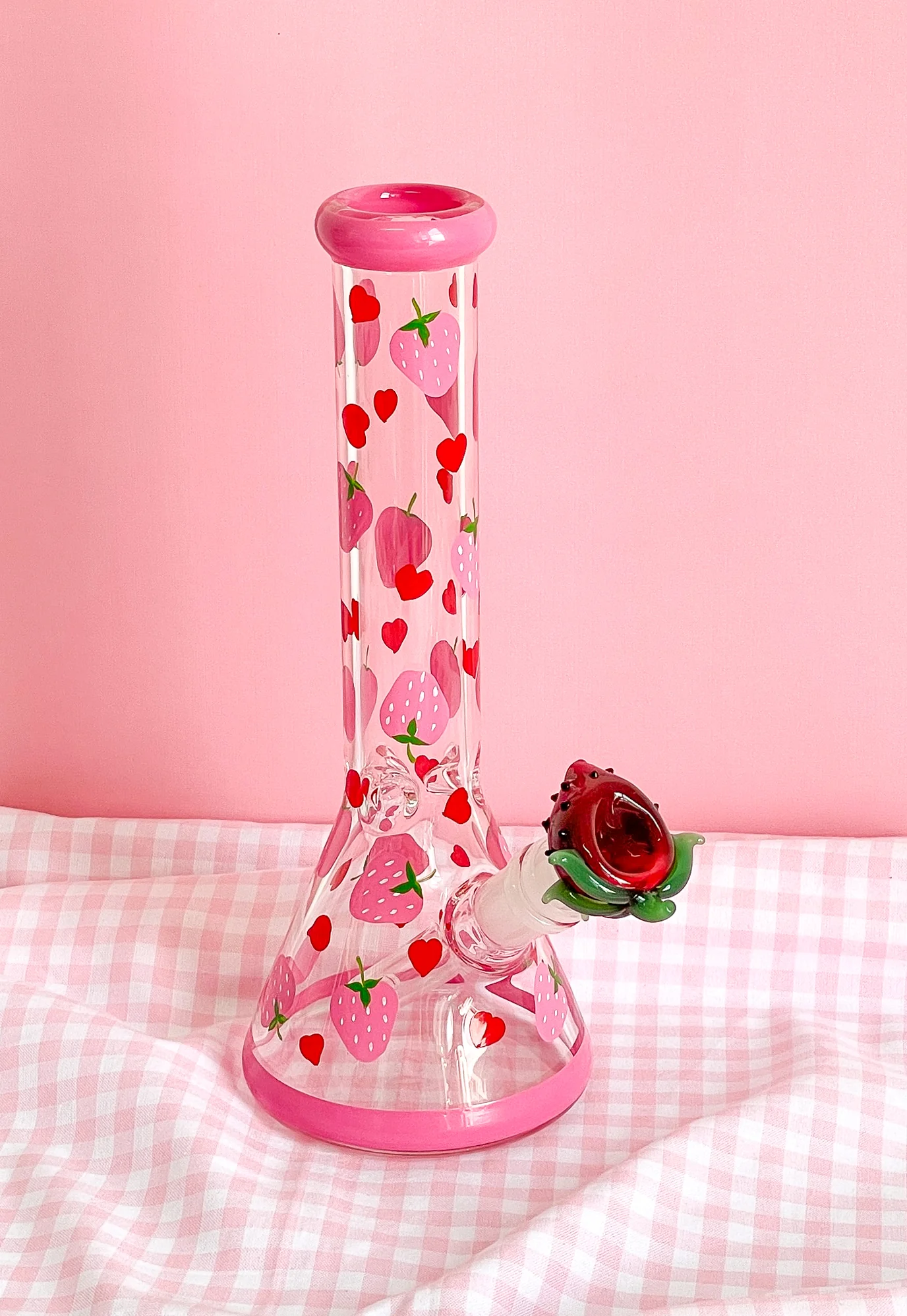 KAWAII STRAWBERRY BONG 10" - Image 4