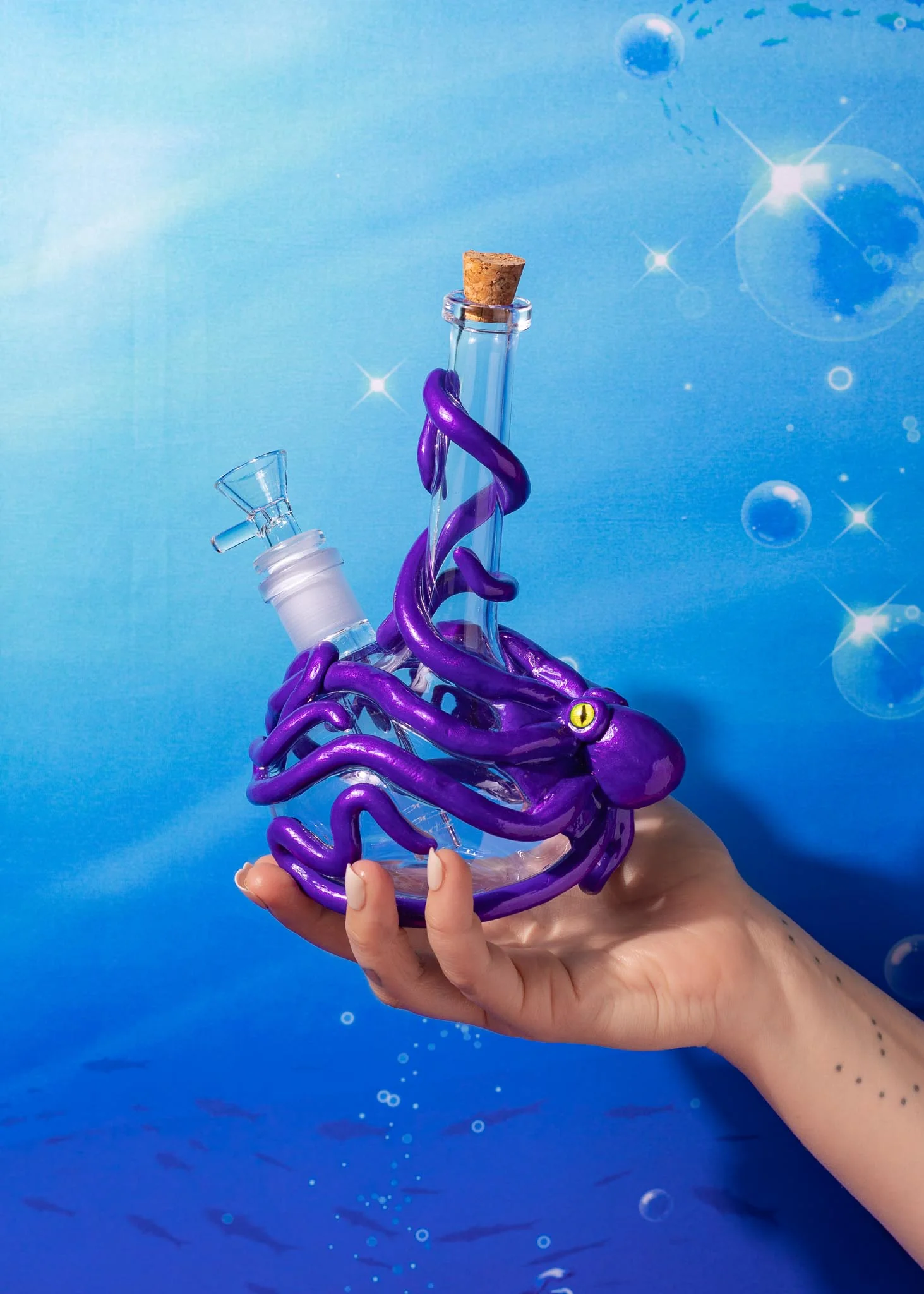 OCTOPUS BOTTLE BONG - Image 3